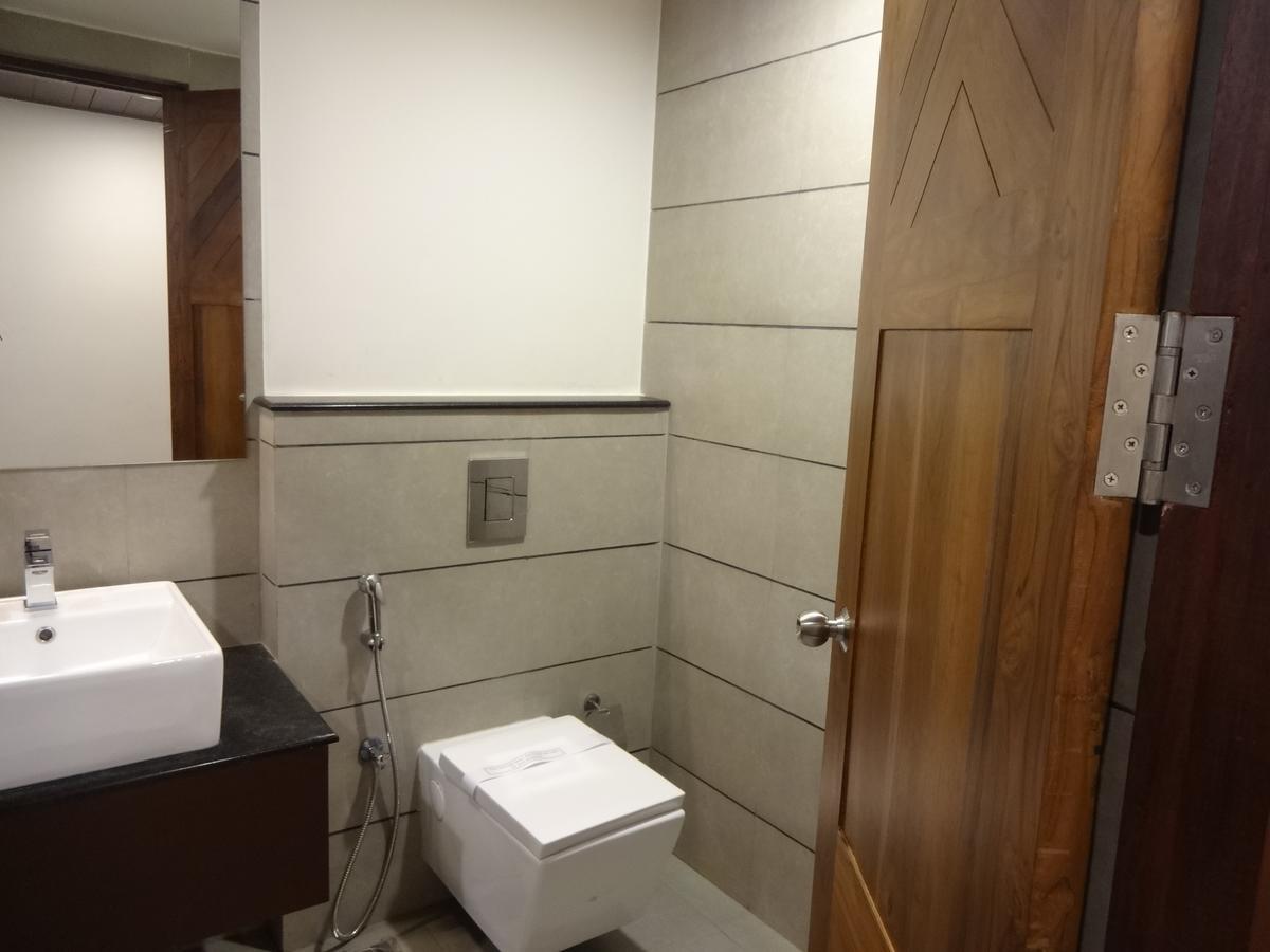 Woodies Bleisure Hotel Kozhikode Exteriör bild
